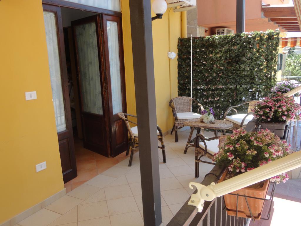 Baciati Dal Sole Apartamento Porto Empedocle Exterior foto